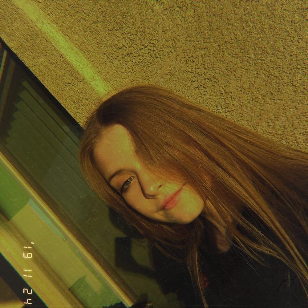 Meet your Posher, Carley